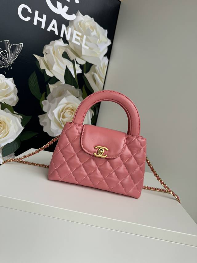 香奈儿绝美款Chanel 24新品香奈儿 24秋冬系列全黑手袋大放光彩今天美洋海购Bouluxury和你们一起探索香奈儿的最新秋冬系列啦快来看看吧Size:19 香奈儿绝美款Chanel 24新品香奈儿 24秋冬系列全黑手袋大放光彩今天美洋海购Bouluxury和你们一起探索香奈儿的最新秋冬系列啦快来看看吧Size:19