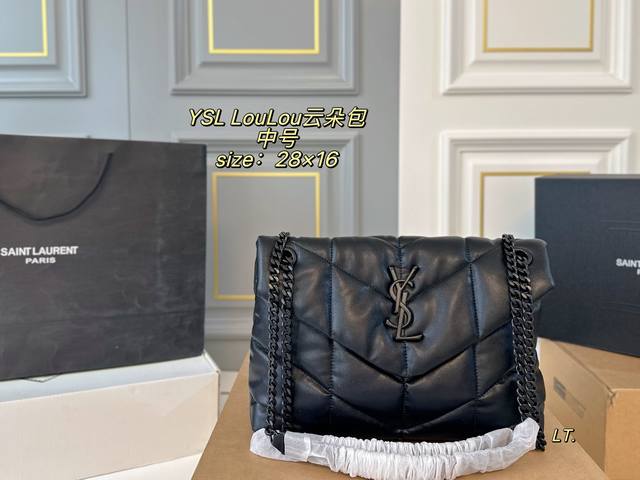 中号 折叠盒飞机盒 Size:28×16中号 Ysl 圣罗兰Lou Loupuffer云朵包 高级又饱满的包型，软软糯糯！ 圆润造型中带着慵懒，大气 抽拉式链条