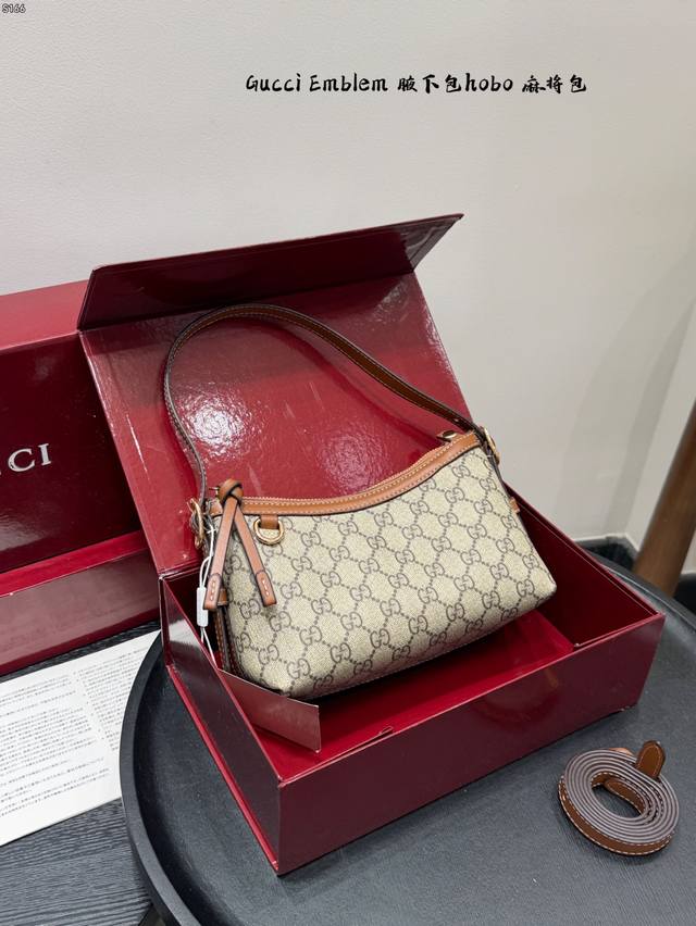 折叠盒 Gucci 新品Emblem系列腋下包Hobo麻将包 谁懂啊！Gucci新款女士包包直接杀疯经典Gg压纹！ 高级感拉满 大托特容量超能装，通勤逛街一包搞