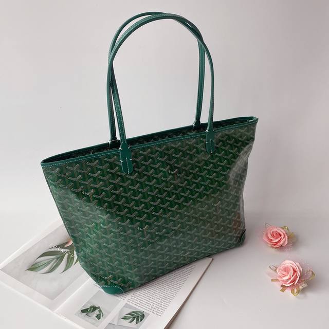 Gucci古驰 Artois 购物袋 大号拉链款 Goyard Artois极致简洁又不失大方，为您的日常搭配增添典雅与高贵不仅秉承了纯正的法式摩登气质，更延续