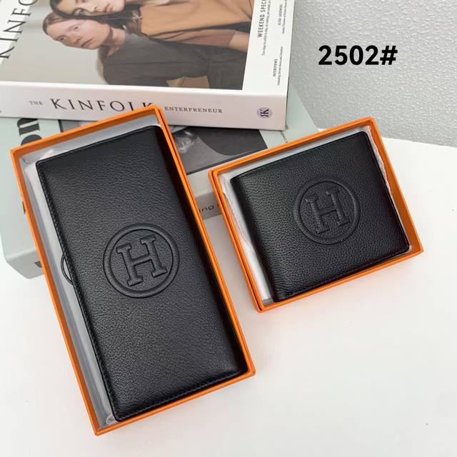 长夹 ，短夹 产品名称 ：爱玛仕 产品型号 ：2502A C 产品品质 ：原单 产品材质 ：小牛皮 产品颜 色 ：黑色，内里黑色