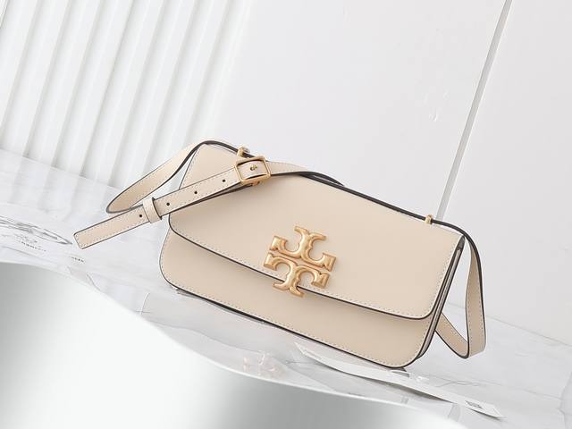 原单质量 全真皮系列，新品注意细节 宽版黑色 #Toryburch# Eleanor新款豆腐包 新版本，可调节肩带 纳帕牛皮面料，柔软舒适 摩登版型，精致小巧又