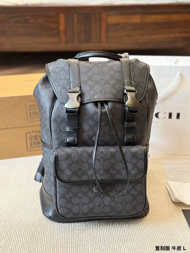 复刻版 牛皮 Coach Hudson系列男士双肩包又出新配色啦 Coach 经典款男士双肩背包一看一个不吱声 男士经典款双肩背包 一看一个不吱声 好看就完事了