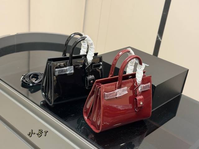 配折叠盒飞机盒 Ysl圣罗兰Sac De Jour风琴包Nano 圣罗兰经典Sdj风琴包 肩带可调节 可斜挎 单肩 手拎 风琴式侧面 配有黄铜挂锁 简约大方 尺