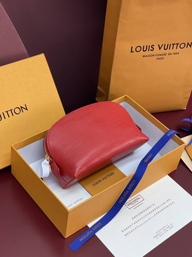 出厂价p M15198粉 红色 水波纹化妆包 当季新款 pochette CosméTique 小号化妆包 本款 pochette CosméTique 小号化