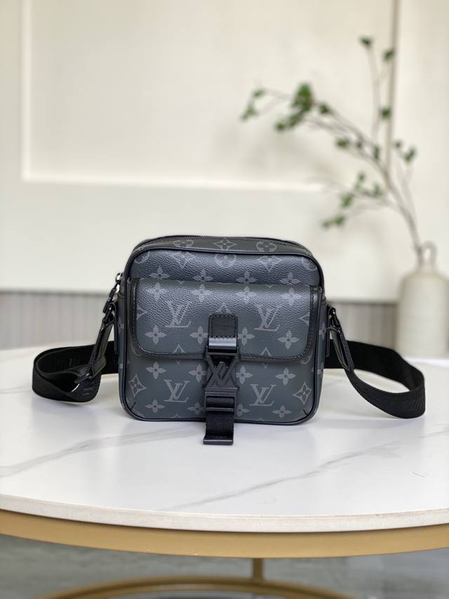 双11特价 12518 全新不退换 18 X 17 X 7.8 厘米 长度 X 高 X 宽 Monogram Eclipse 涂层帆布 牛皮革饰边 织物内衬 金