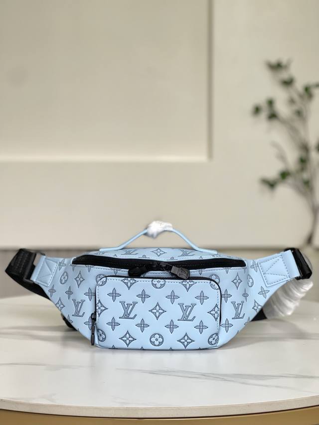 双11特价 14782 全新不退换 14782 11.8 X 5.9 X 3.1 英寸 长度 X 高度 X 宽度 天蓝色 Monogram Shadow压纹小牛