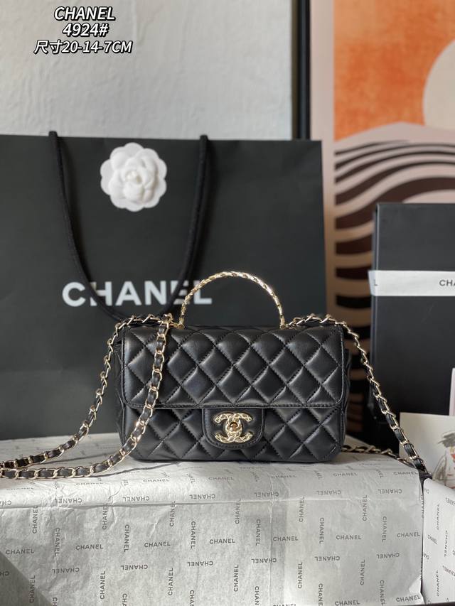 价 。 最高版本原厂皮顶级原单配专柜全套包装 配盒 Chane124A Cf Mini 这颜值真滴太美啦 As4924 温柔的质感和优雅的设计散发出奢华的气息啦