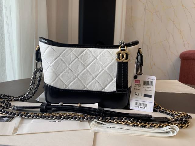 原价1660 双11狂欢特惠活动 顶级 牛皮 全新无质量问题 全套包装 Size:20 原价1660 双11狂欢特惠活动 顶级 牛皮 全新无质量问题 全套包装 Size:20