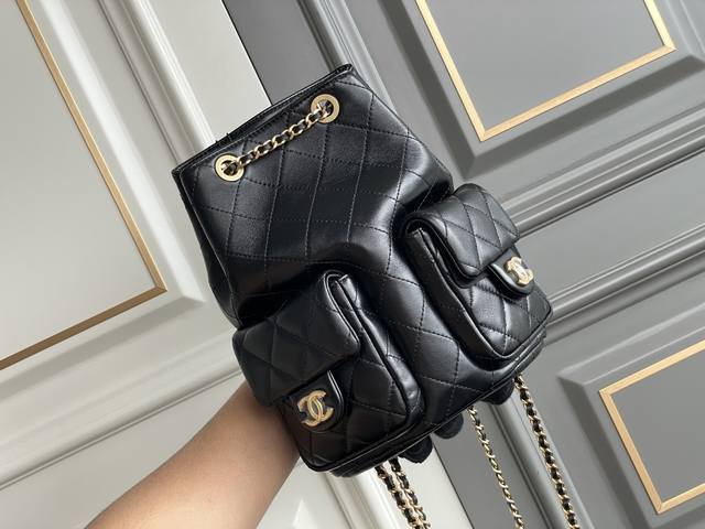 原价1300 双11狂欢特惠活动 羊皮 全新无质量问题 无礼盒 有布袋 尺寸：24.5 18 8 5310