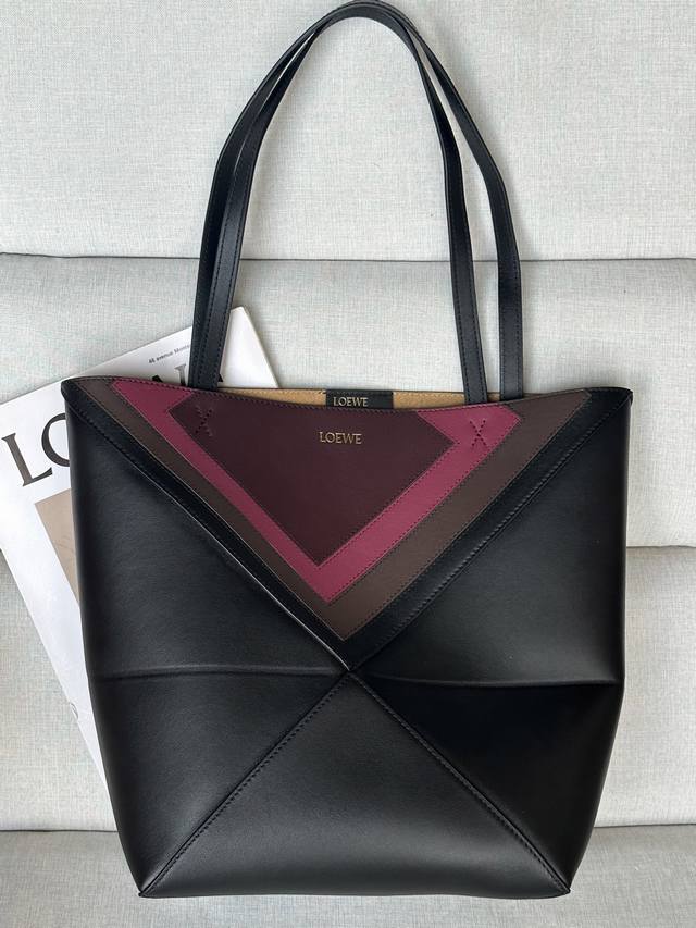 原厂皮 puzzle折叠包 現貨 Loewe×Josef And Anni Albers秀款手袋首发 Josef Albers 甄选5幅艺术作品直接将原作复刻与
