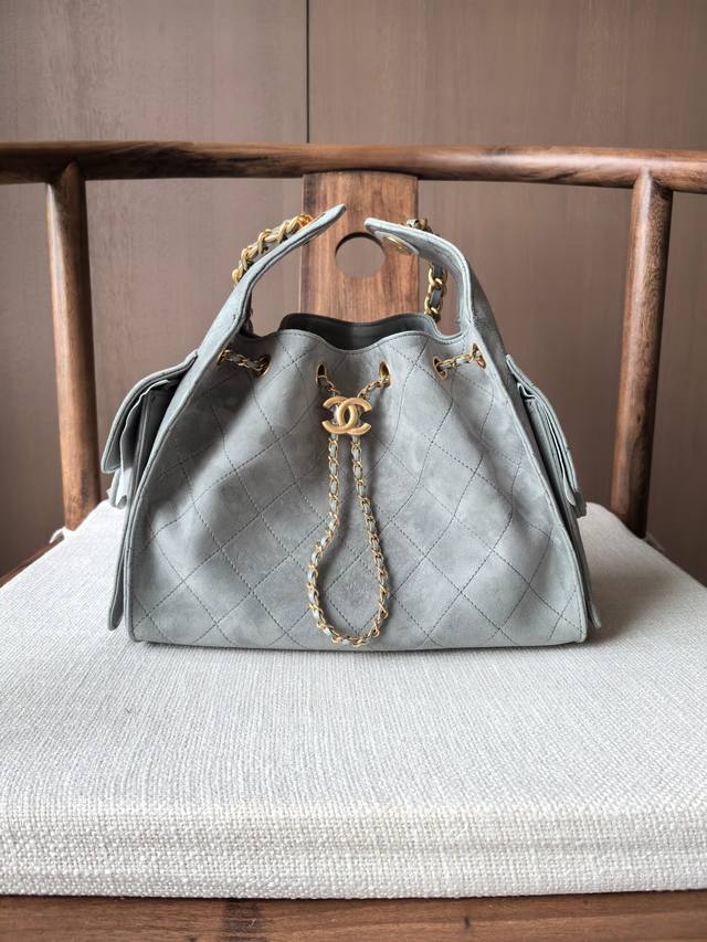 As5293 新品Hobo走秀款 小号嬉皮包 选用法国原厂麂皮 手感软糯细腻 不死板 整套小香专用全钢五金