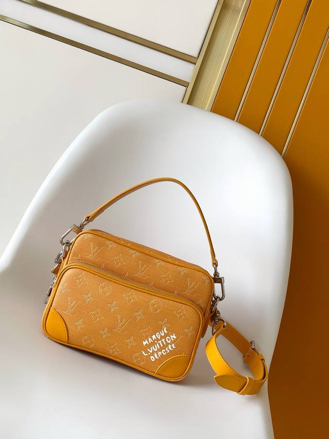 M27232黄色 M26823蓝色 M14682白色 M14016老花 M27095绿色 M14988马赛克 M13987羊皮 M26068三拼 N40797眼