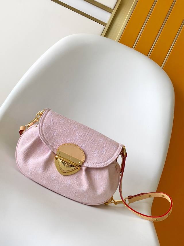 动态163 M46829蓝色 M13347 粉色。顶级原单 Sunset 手袋聚焦 Monogram Denim 帆布。该材质依托多重工艺制成,以全球有机纺织品 动态163 M46829蓝色 M13347 粉色。顶级原单 Sunset 手袋聚焦 Monogram Denim 帆布。该材质依托多重工艺制成,以全球有机纺织品