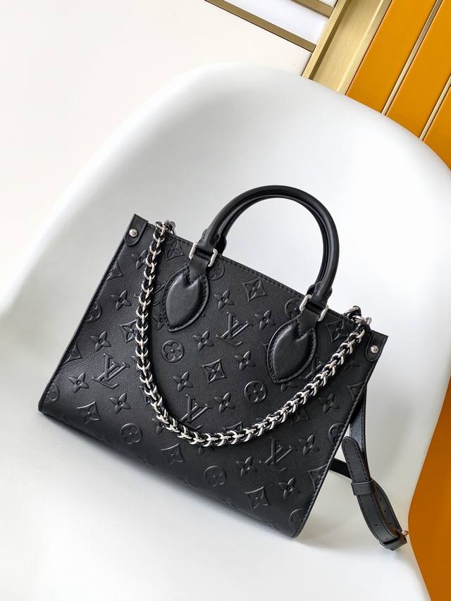 M14576 顶级原单 163C01动态变码 本款 Onthego 小号手袋出自 Monogram Bold 系列，以利落构型点睛 2025 春夏秀场。Mono