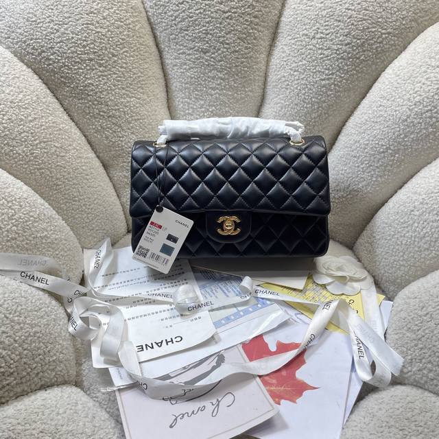 高版本现货！法国高级定制手工坊 小号1112 尺寸:25Cm: 百年经典C.菱格文 、里內配皮、手感柔软 ，整个包的手感与真品 完美达成一致、皮质细节及做工看图