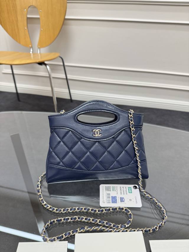 全新到货Zp开发 Chane124S手工坊迷你31Bag购物袋 包王”全新设计31Bag迷你Size时尚代表作31Bag经典再现了~满足了时髦精的在所期待啦..