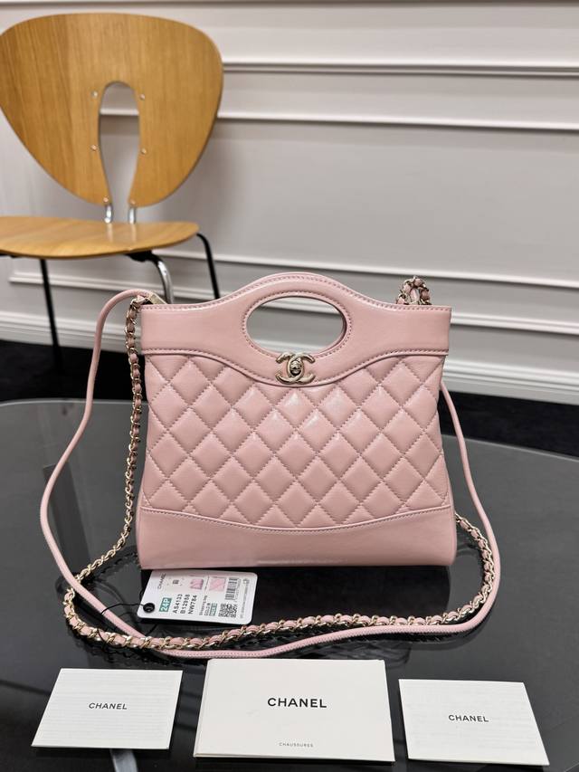 全新到货Zp开发 Chane124S手工坊迷你31Bag购物袋 包王”全新设计31Bag迷你Size时尚代表作31Bag经典再现了~满足了时髦精的在所期待啦..