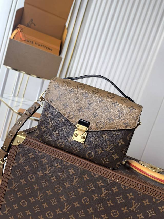 厂价 。 最高版本原厂皮顶级原单配专柜全套包装 顶级原单 M44875 M44876 M40780 本款 pochette MéTis 手袋采用 Monogra