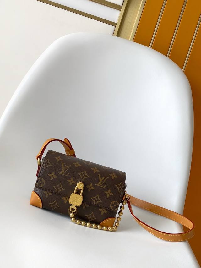 pM14686白花 M14923 黑格 M14738老花本款Steamer迷你手袋以Damoflage Black涂层帆布呈现pharrell Williams pM14686白花 M14923 黑格 M14738老花本款Steamer迷你手袋以Damoflage Black涂层帆布呈现pharrell Williams