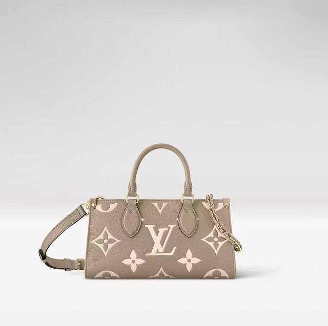 p动态芯片 顶级原单 独家实拍 M23641灰色丝印 M23698白 M23640黑色本款 Onthego 小号手袋为 Monogram 皮革压印 Giant p动态芯片 顶级原单 独家实拍 M23641灰色丝印 M23698白 M23640黑色本款 Onthego 小号手袋为 Monogram 皮革压印 Giant