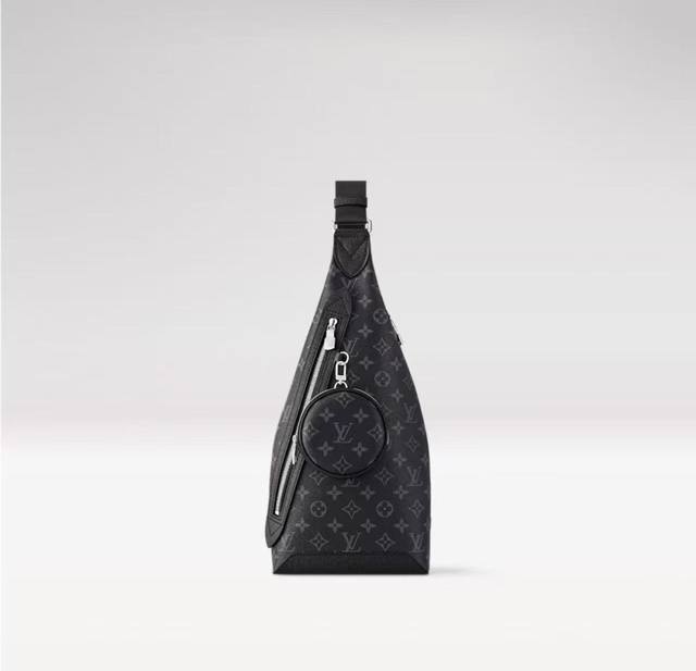 顶级原单 M30936 Duo 单肩包拼接 Monogram 帆布和 Taga 牛皮革，设有存放零钱或其他所需的可拆卸拉链袋和拉链侧袋，以悠闲格调诠释多元潮流理