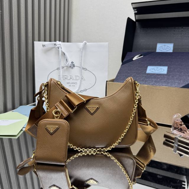 顶级原单 新版本 爆款升级版Baokuanqnylon Hobo手拎 腋下包1Bh204原厂十字纹可拆卸p家 Re-Edition 2005 Saffiano皮 顶级原单 新版本 爆款升级版Baokuanqnylon Hobo手拎 腋下包1Bh204原厂十字纹可拆卸p家 Re-Edition 2005 Saffiano皮