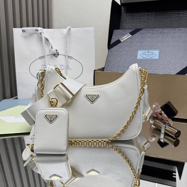 顶级原单 新版本 爆款升级版Baokuanqnylon Hobo手拎 腋下包1Bh204原厂十字纹可拆卸p家 Re-Edition 2005 Saffiano皮