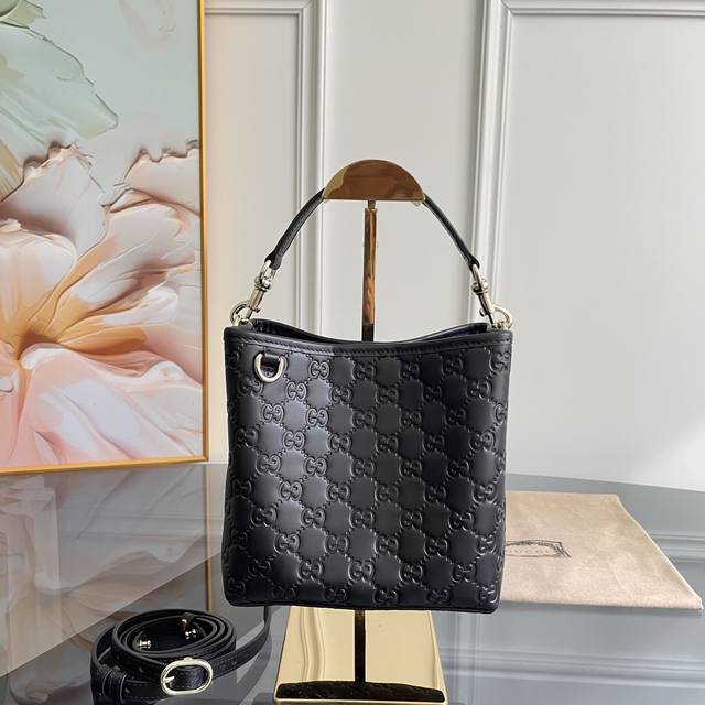 独家背景 实物实拍顶级原单品质 款号：815118克压花 尺寸191811