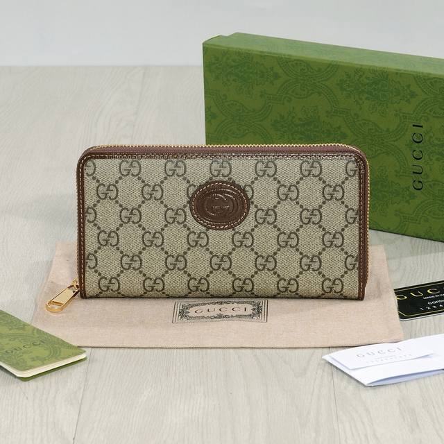 实拍现货， 颜色 黑 咖尺寸 21X11古奇新款单拉链手包原版牛皮配pvc，一流手感媲美专柜正品，看细节多卡位大容量，现货供应