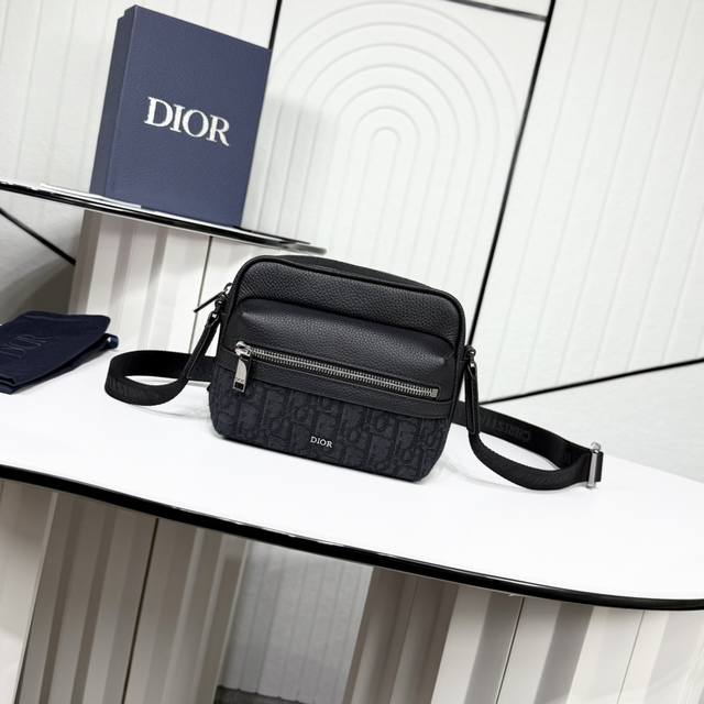 市场最高版本 原单品质 正品打版 保证进口头层牛皮，拒绝二层皮，拒绝超纤皮 迷你 Rider 2.0 拉链式信使包 黑色 Oblique 印花面料和黑色粒面牛皮