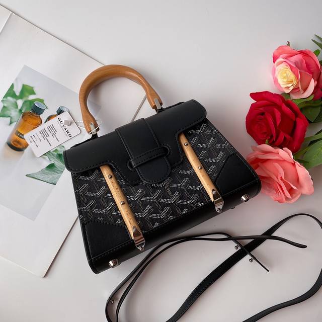 Goyard戈雅 硬版Mini西贡包，新尺寸更加精致讨喜更好驾驭，低调做工又完美、这款包优雅复古又不失风情让人很难拒绝的款式，专柜一包难求，物超所值原版皮，原版