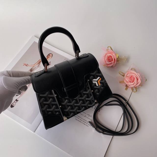 Goyard戈雅 硬版Mini西贡包，新尺寸更加精致讨喜更好驾驭，低调做工又完美、这款包优雅复古又不失风情让人很难拒绝的款式，专柜一包难求，物超所值原版皮，原版