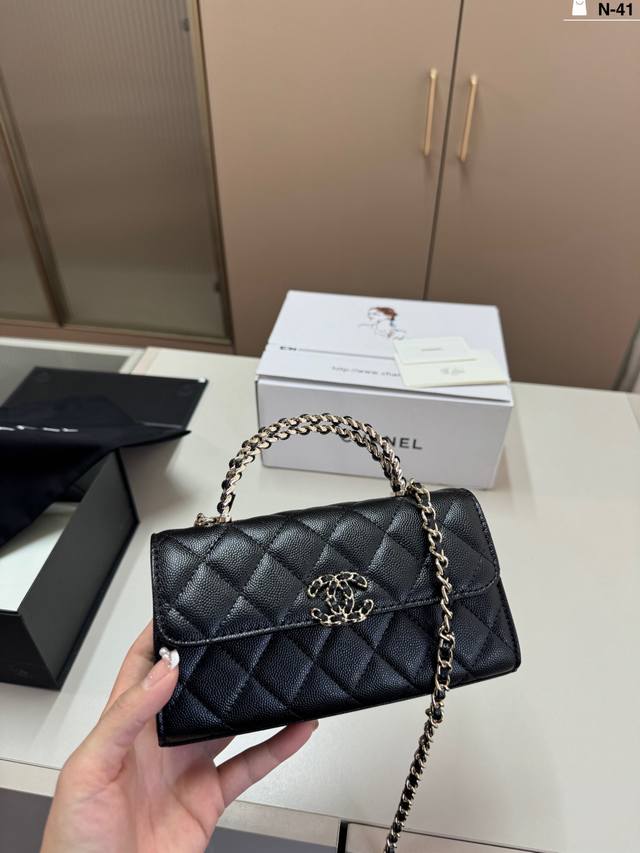 N-41尺寸18×10折叠盒飞机盒 香奈儿 Chanel 23p手柄 Kelly 手机包舒适与精致并存 简洁大方 却又不失小心机 轻松朾造优雅通勤穿搭