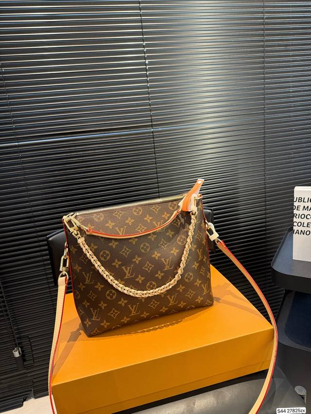 配盒子 全钢五金芯片版本Lv钟楚曦同款Multipass上身实拍来喽 又是钟姐严选了 #钟楚曦Lv同款包 蛮复古的一只，个人认为！ 非常之轻巧，带拉链耶！不怕掉