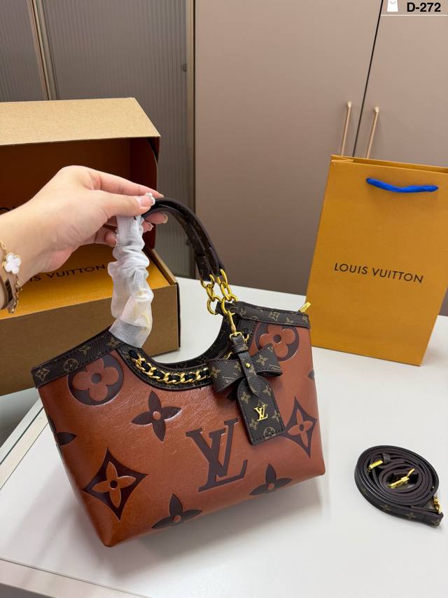 D-272尺寸21×13配盒 Lv路易威登托特包 上身真的太太太有质感啦 日常逛街不要太吸晴