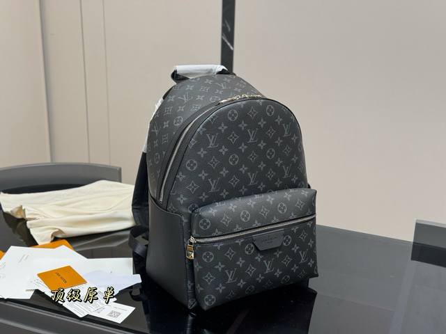 好物推荐/高颜值双肩包/ Lv Discovery Lv最好看的双肩包出差旅行必备 休闲商务都可驾驭 容量超大超能装大热门款 个人认为这是一款最合适男士的包包 好物推荐/高颜值双肩包/ Lv Discovery Lv最好看的双肩包出差旅行必备 休闲商务都可驾驭 容量超大超能装大热门款 个人认为这是一款最合适男士的包包