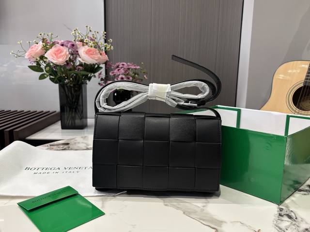 配盒 尺寸24.16 Bv Cassette手袋编织包