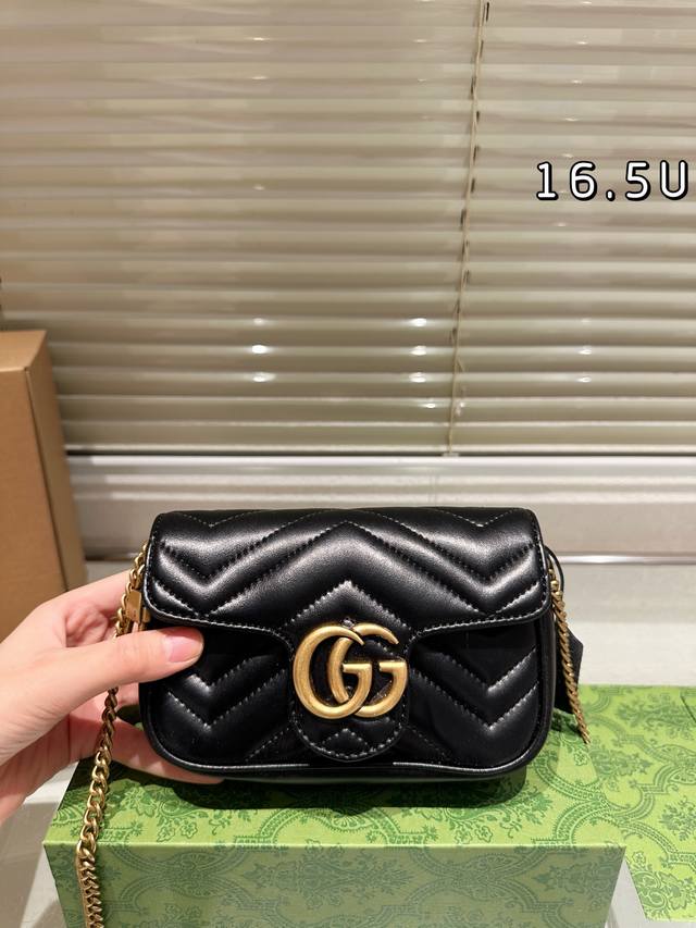 原单 飞机盒折叠礼盒 Size：16.5Cm Gucci Marmont 经典款啦 质量很好 性价比高 牛皮品质