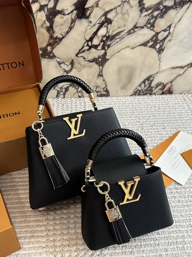 折叠盒 L家 Capucines 贵妇包 金色扣五金，超繁琐制作工序，女王范儿必备，Mini款独特超宽背带，经典大Logo设计，结合Monogram经典小花元素