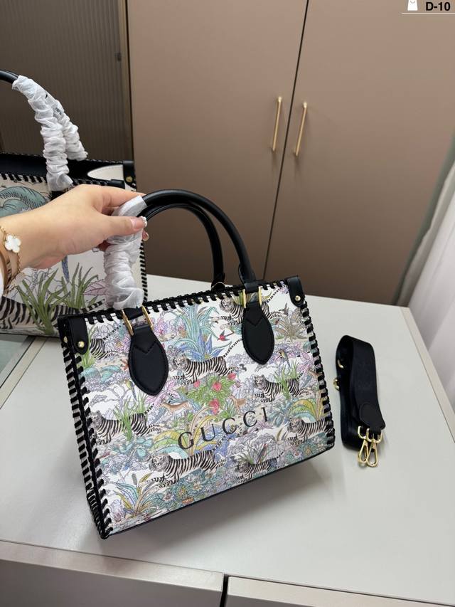 小 D-10尺寸33×28 28×22 酷奇托特包 任何搭配都能驾驭 时尚感十足 出街必备 背起来时尚又百搭