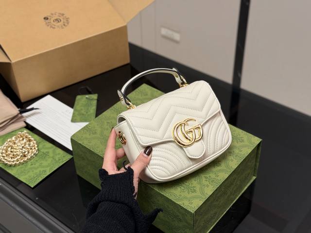 配折叠盒飞机盒 Size：17*14Cm Gg Marmont 邮差 经典款啦 质量超好 性价比高 古奇牛皮品质