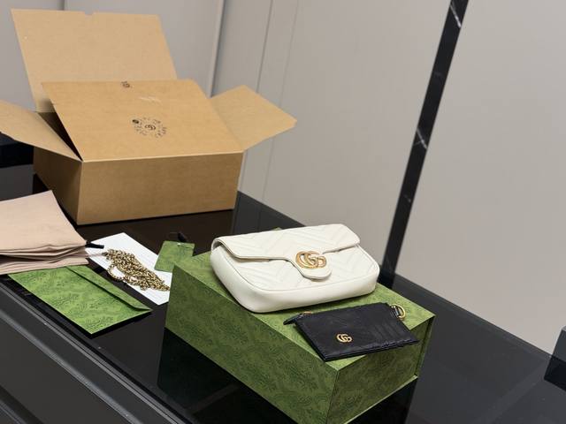 配折叠盒飞机盒 Size:21*13Cm 古奇Marmont 二合一 Gucci新款小可爱震撼来袭 宝宝们 绝对绝对的下一个爆款! 配折叠盒飞机盒 Size:21*13Cm 古奇Marmont 二合一 Gucci新款小可爱震撼来袭 宝宝们 绝对绝对的下一个爆款!