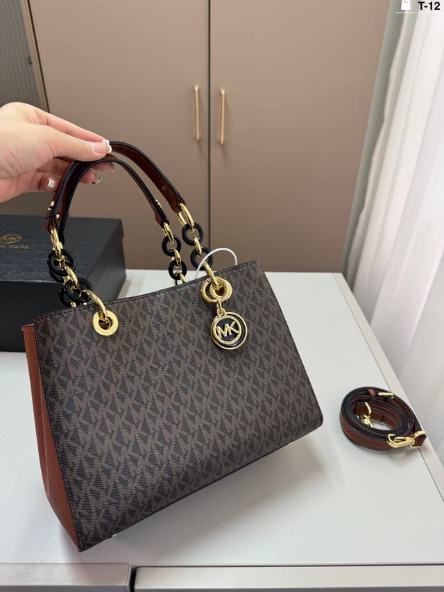 T-12尺寸25×19配盒 Mk 新款老花托特包购物袋托特包标志性Logo印花，手提斜挎，出行、游玩都可以带上它