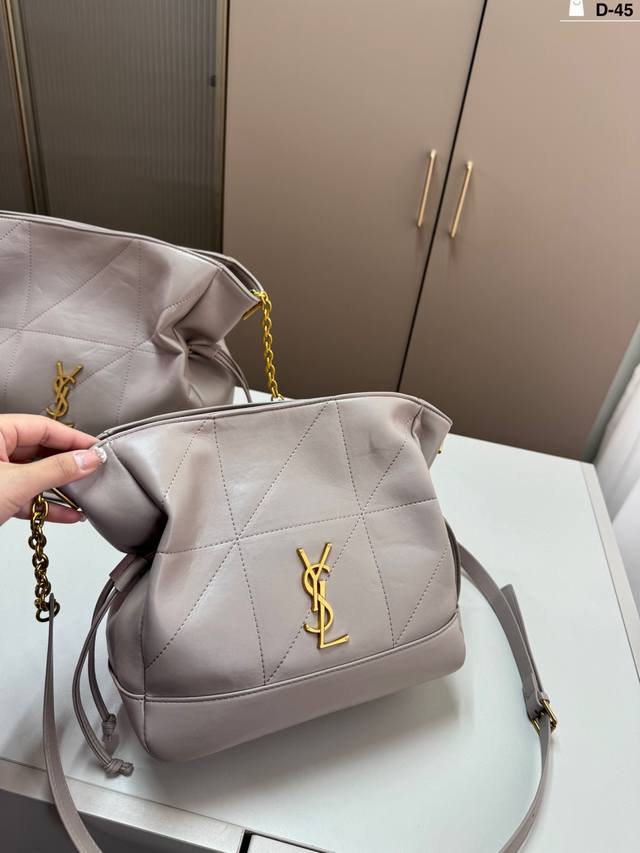 小 D-45尺寸30×28 25×24折叠盒 圣罗兰Ysl新款福袋包托特包 托特包简约的包身 解锁时尚魅力可盐可甜 整条街最靓的女孩