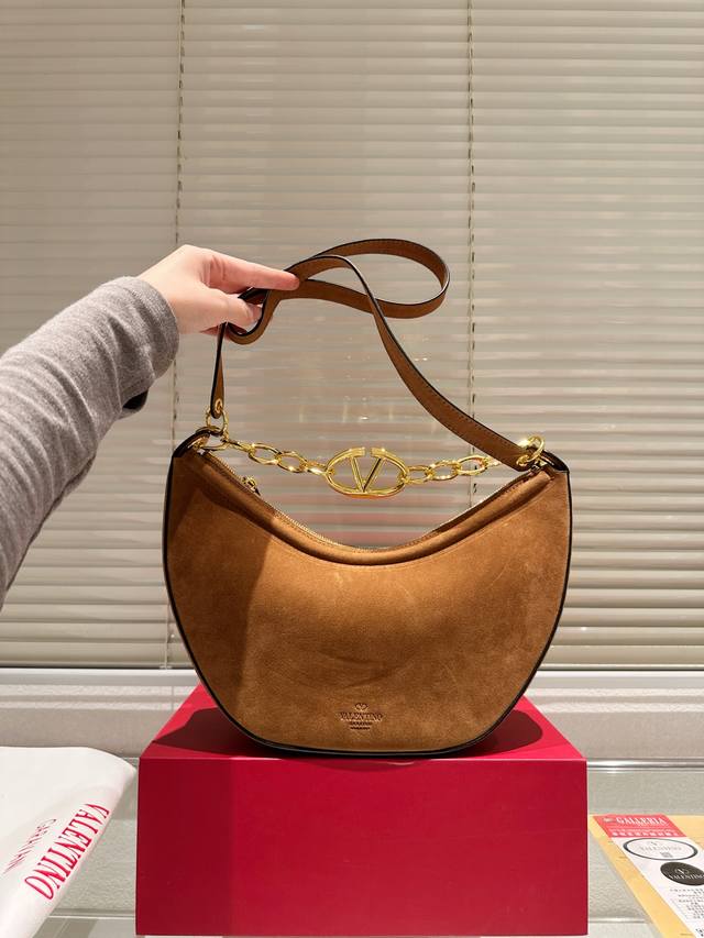 配盒 翻毛皮 Size:30 15Cm 华伦天奴 新品! 谁能拒绝的款式 春夏秋冬穿搭 都完全没问题~ 配盒 翻毛皮 Size:30 15Cm 华伦天奴 新品! 谁能拒绝的款式 春夏秋冬穿搭 都完全没问题~