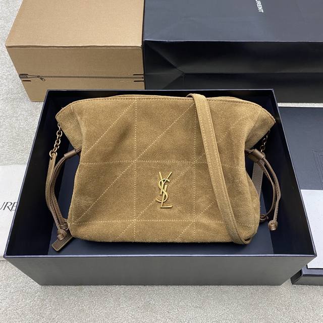 原厂皮 金叶棕 古金 Ysl 最新斜跨福袋小号出货了!福袋新尺寸好可爱,一起来种草吧。Jamie 4.3 Large po设计师真的太懂消费者需要什么了吧很多托 原厂皮 金叶棕 古金 Ysl 最新斜跨福袋小号出货了!福袋新尺寸好可爱,一起来种草吧。Jamie 4.3 Large po设计师真的太懂消费者需要什么了吧很多托