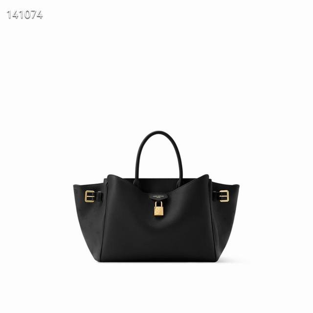 顶级原单，变码芯片 M27040绿色 M26502黑色 這款Vendme pm糅合雋永與現代美學，是輕鬆展現時尚格調的日常手提袋。手袋以配以緞布效果飾面的柔軟小