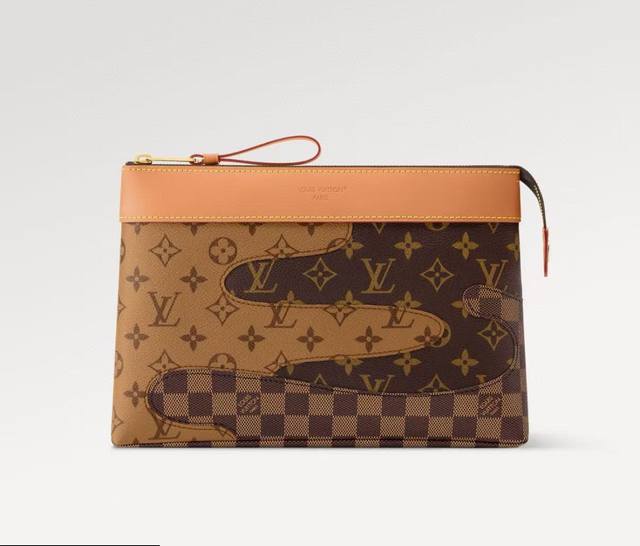 163C01 芯片 M26015顶级原单 独家实拍 M82545压花 M82543黑花手包手拿包系列 pochette Voyage Souple 手拿包 po