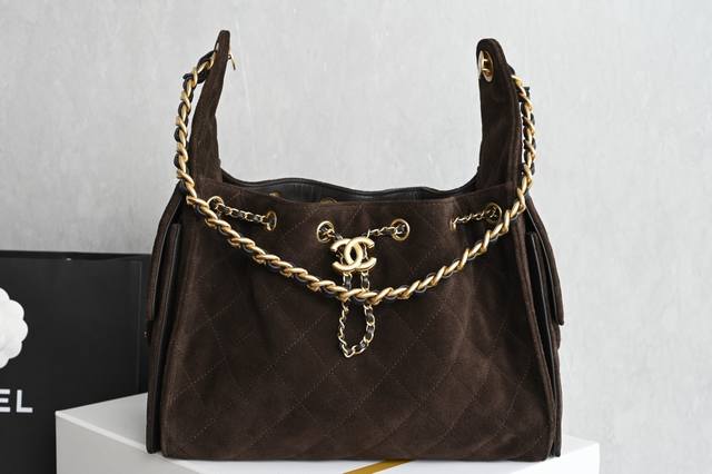 白金版正品级 包装如图 全新到货 新色嬉皮小号 咖啡色 专柜售价购入开发 秀场热门嬉皮 设计独特，相当霸气的风格 超大容量轻松装下日常所需 逛街、旅行都是超高值